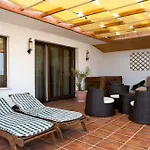 Hotel Maria Revas