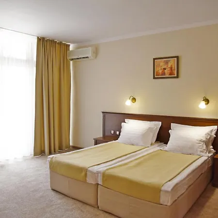 Maria Revas 阳光海滩