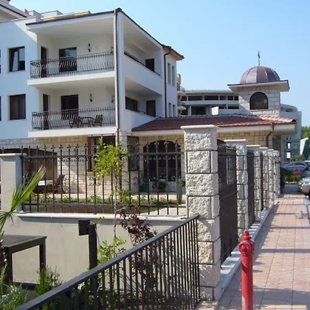 Maria Revas Hotell Slăntjev Brjag